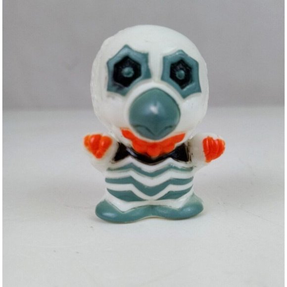 Vtg B. Bandai Ultraman Kaiju Ultra Monster Series Ultraseven Finger Puppet Rare - Picture 1 of 4